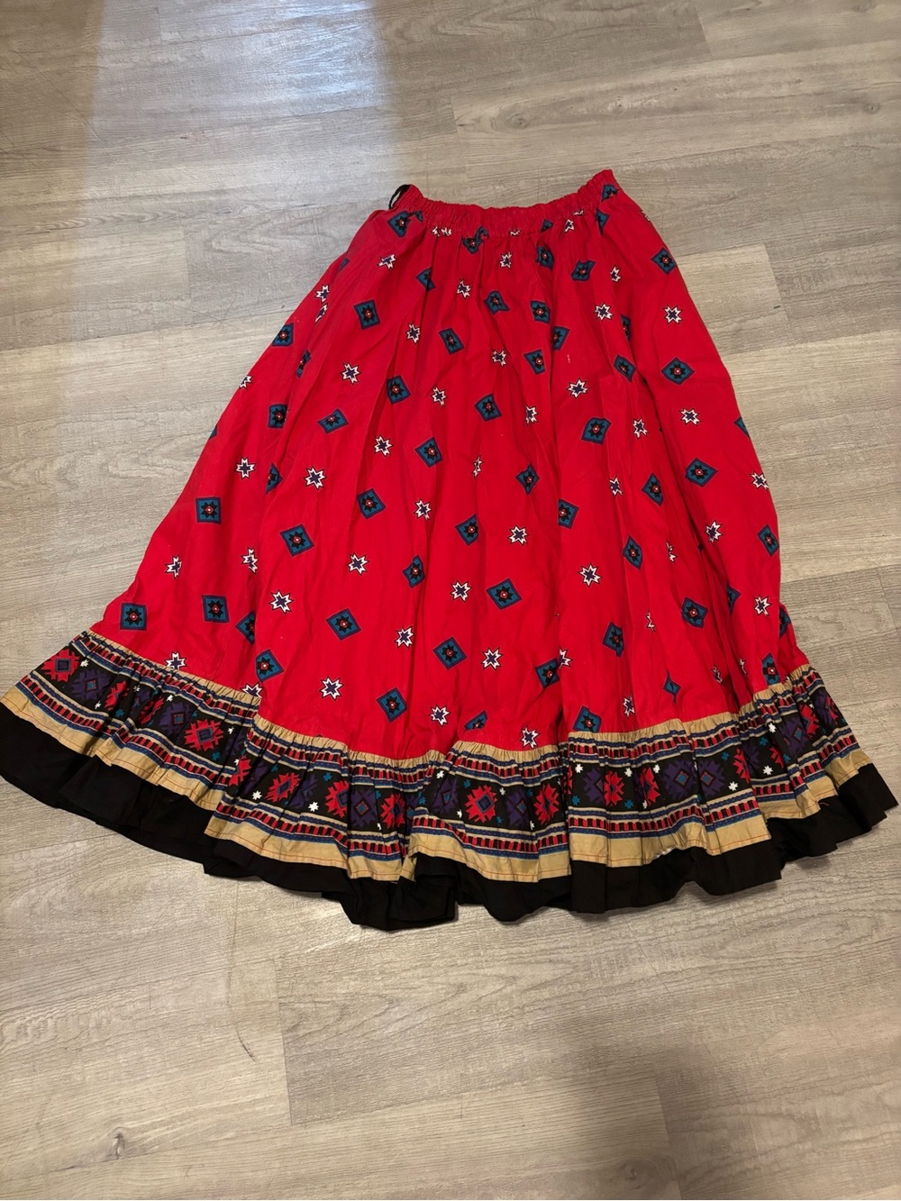 VTG Aztec Womens L Long Skirt Red Geometric Elastic Waist Ruffle native Hispanic